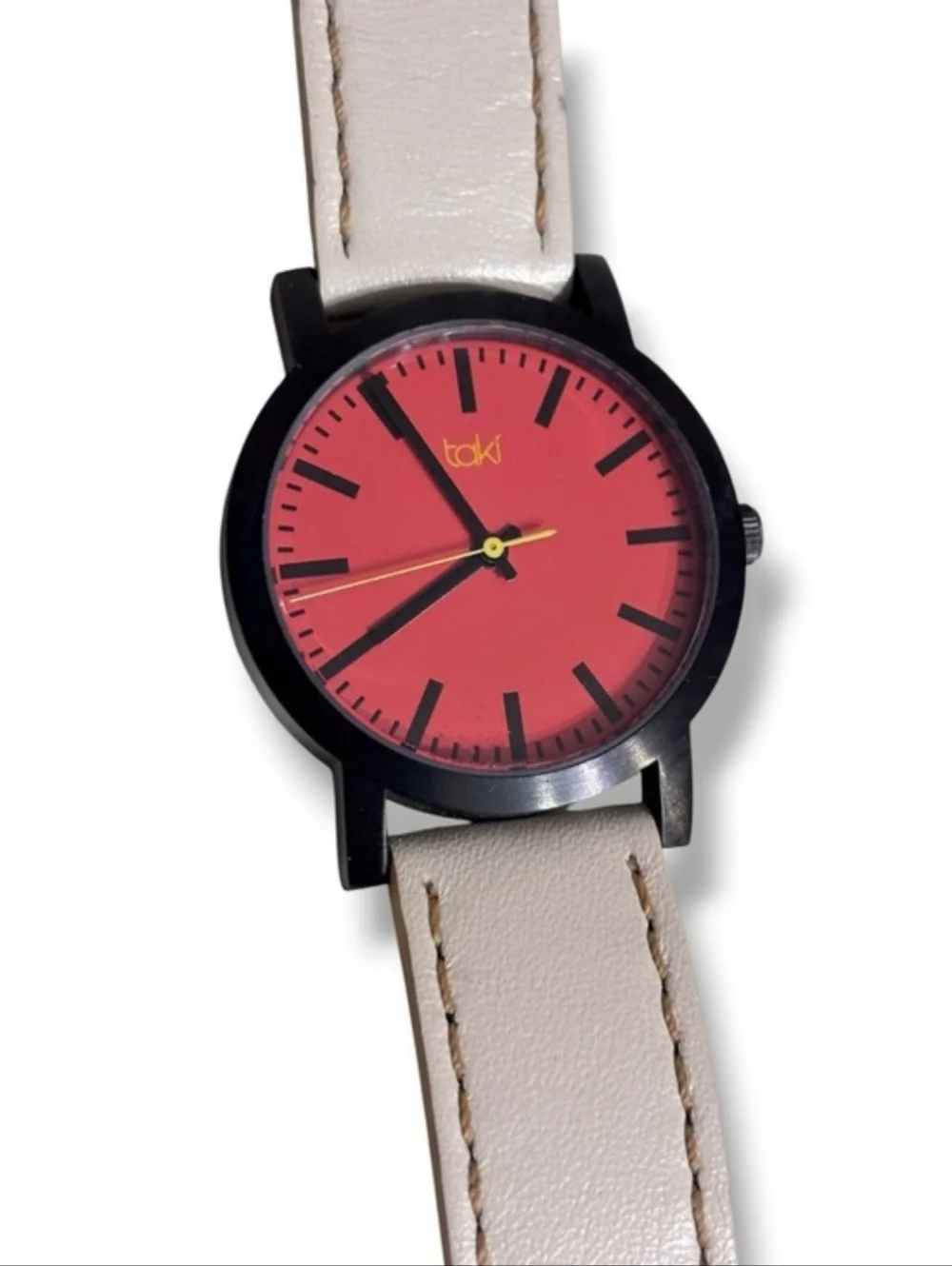 TAKI by TOKYObay Minimalist Analog Watch Contrast Face Red/CreamAnalog display